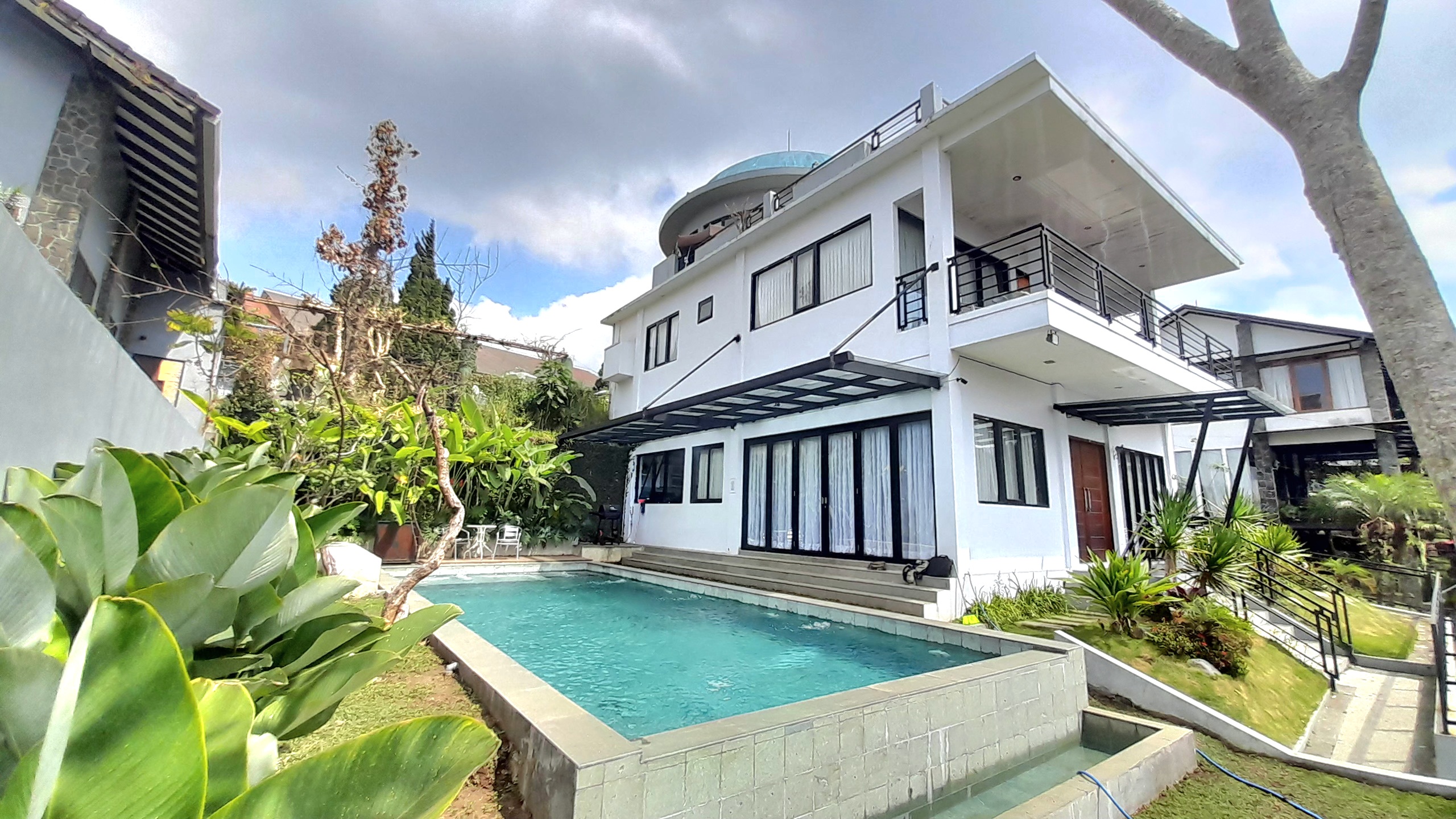 Villa di bandung